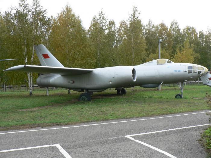 Ил-28. Фронтовой бомбардировщик. (СССР)