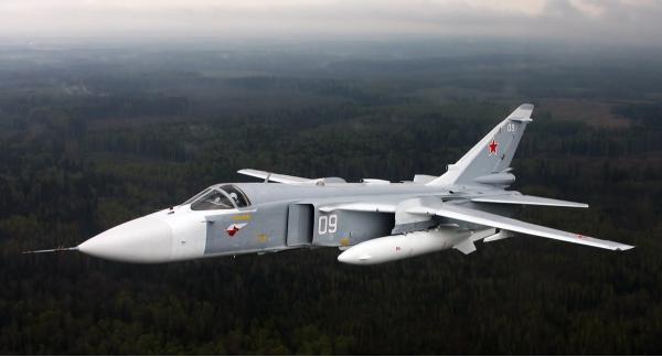 Су-24 — советский/российский фронтовой бомбардировщик.
