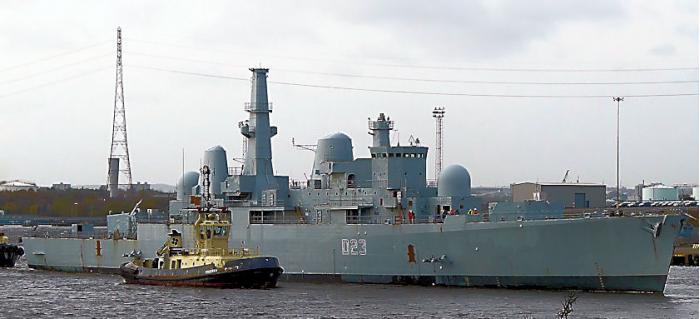 D23 HMS Bristol 1