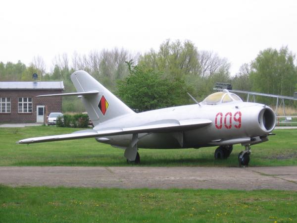 МиГ-17. Фронтовой истребитель. (СССР)