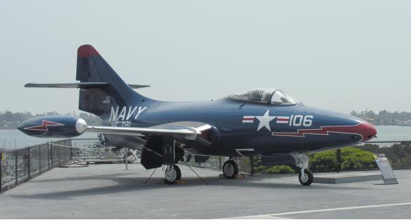  Grumman F9F Panther. Палубный истребитель. (США)