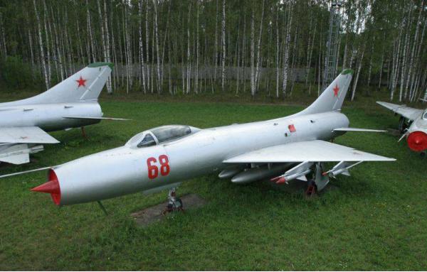 Су-9. Истребитель-перехватчик. (СССР)