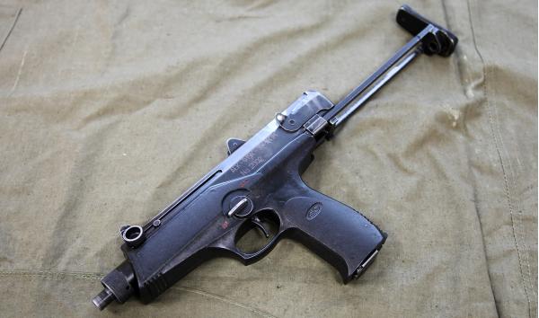 АЕК-919К «Каштан». Пистолет-пулемет. (Россия)