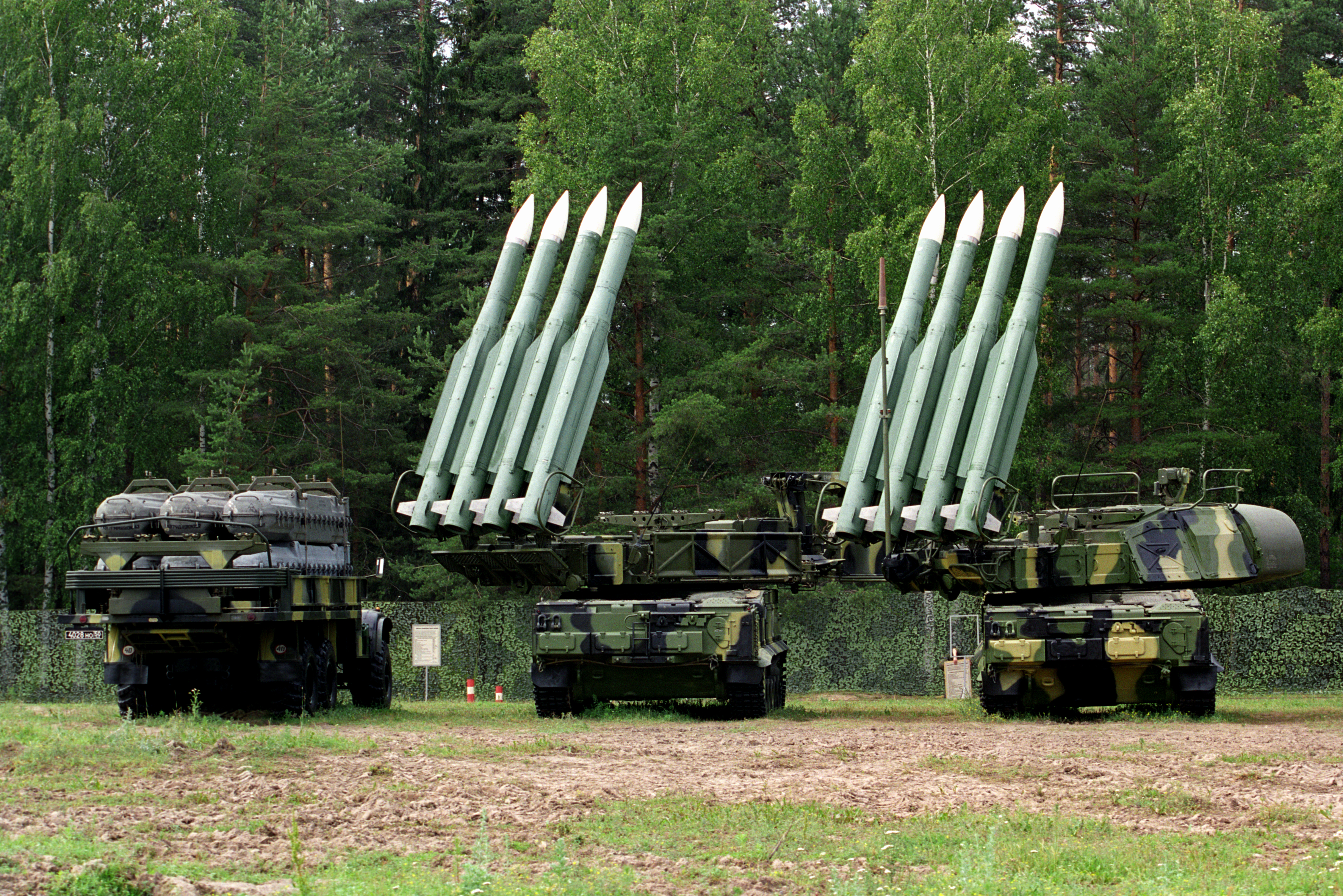 Зенитно ракетные войска вооружены. 9к37м1 бук. Войска противовоздушной обороны сухопутных войск РФ. 9к37м «бук-м1-2». 9к37 «бук-м1-2».